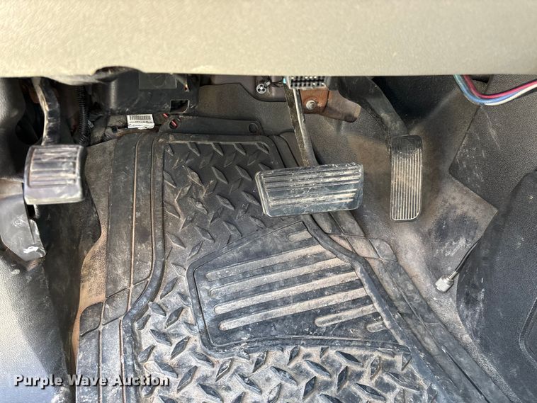 image for item FG0284 2012 Chevrolet Silverado 1500 Ext. Cab pickup truck