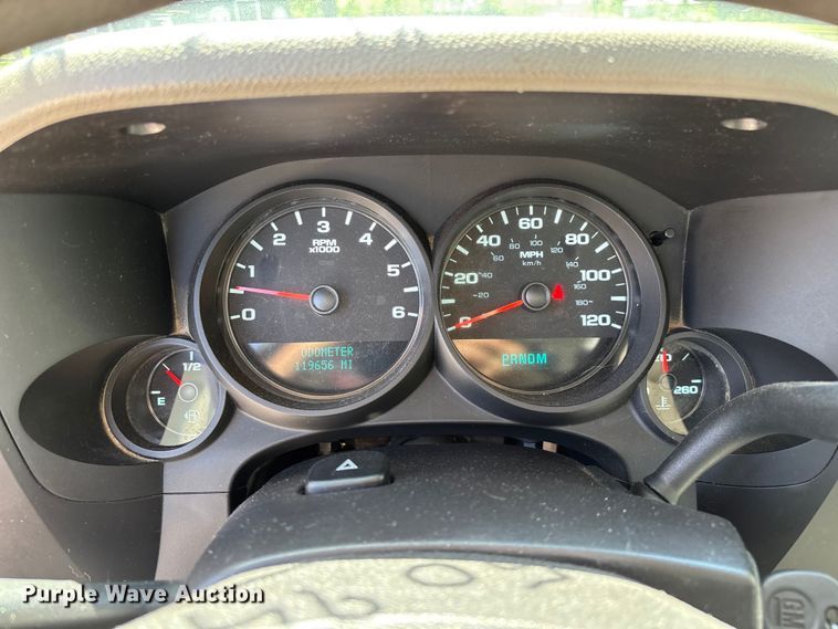 image for item FG0284 2012 Chevrolet Silverado 1500 Ext. Cab pickup truck
