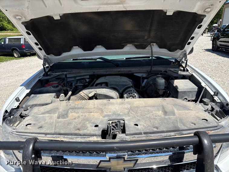 image for item FG0284 2012 Chevrolet Silverado 1500 Ext. Cab pickup truck
