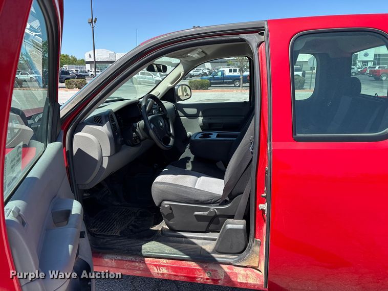 image for item FG0288 2008 Chevrolet Silverado 1500 Ext. Cab pickup truck