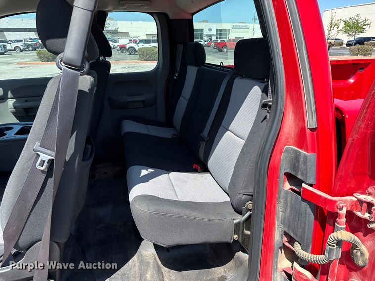 image for item FG0288 2008 Chevrolet Silverado 1500 Ext. Cab pickup truck
