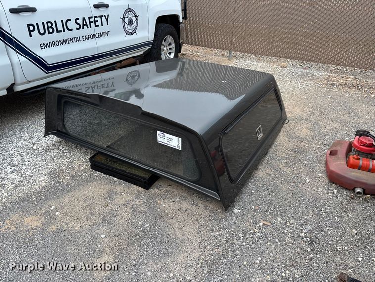 Leer pickup truck topper