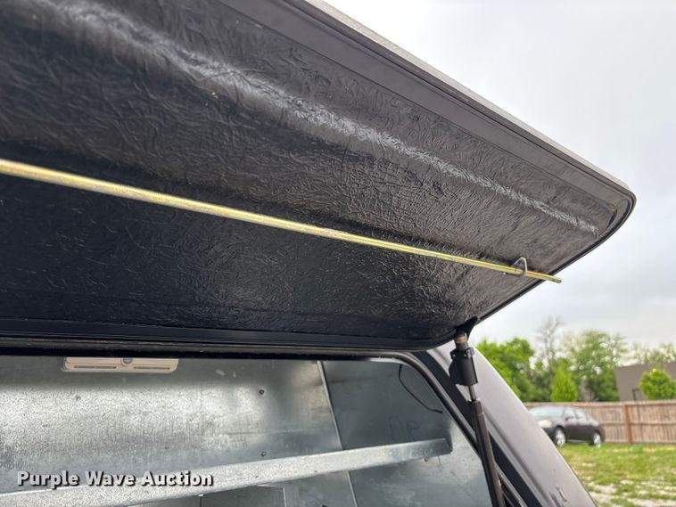 image for item FG0300 2011 Chevrolet Silverado 1500 Ext. Cab pickup truck