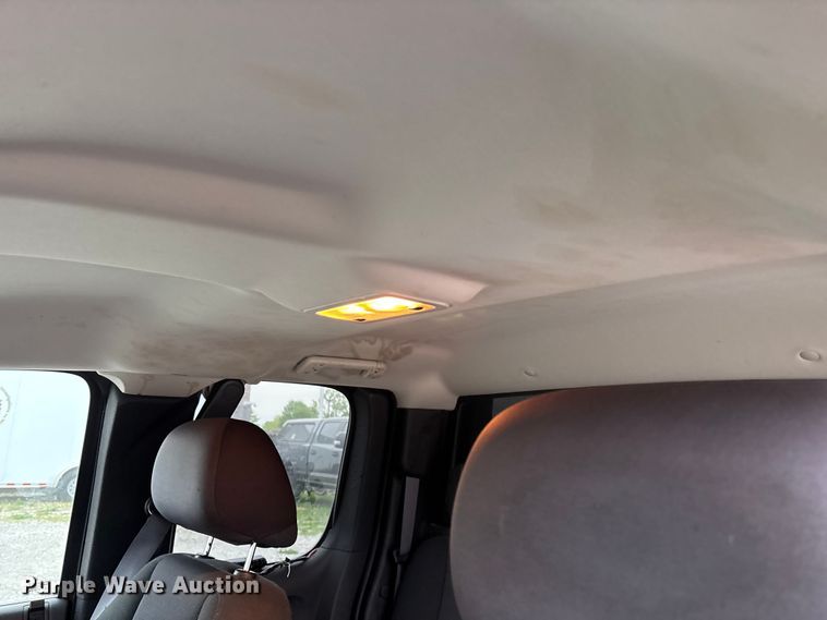 image for item FG0300 2011 Chevrolet Silverado 1500 Ext. Cab pickup truck