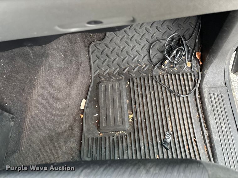 image for item FG0300 2011 Chevrolet Silverado 1500 Ext. Cab pickup truck