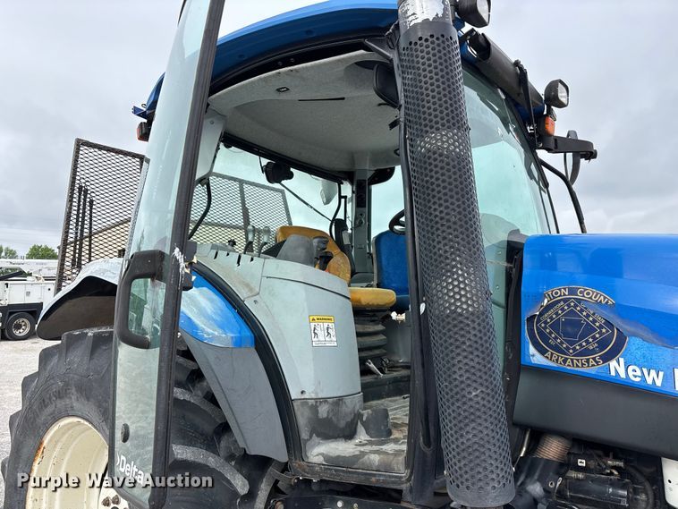 image for item FG0306 2008 New Holland T6020 tractor
