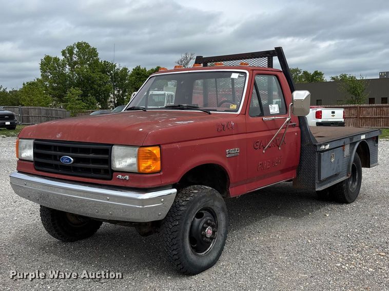 1988 Ford F350 flatbed truck
