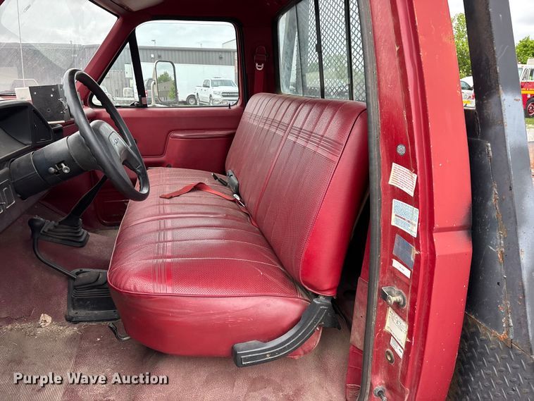 image for item FG0311 1988 Ford F350 flatbed truck