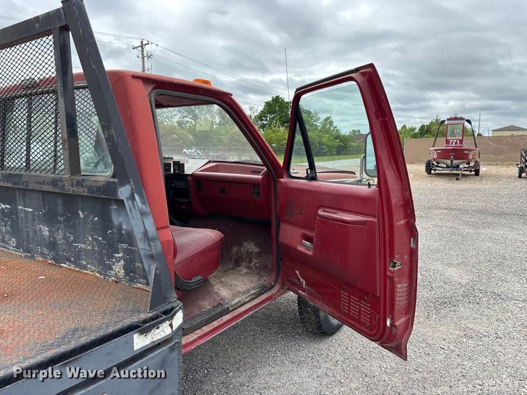 image for item FG0311 1988 Ford F350 flatbed truck