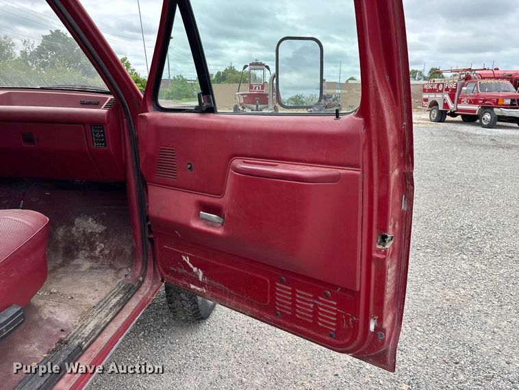 image for item FG0311 1988 Ford F350 flatbed truck