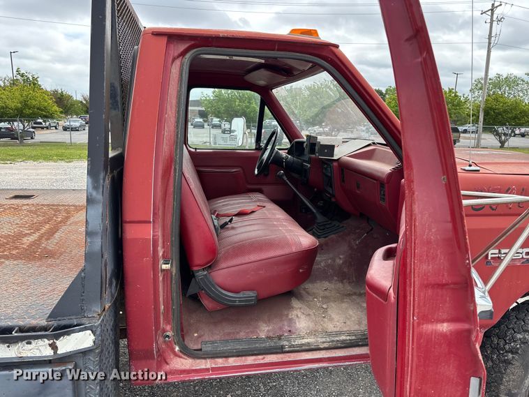 image for item FG0311 1988 Ford F350 flatbed truck