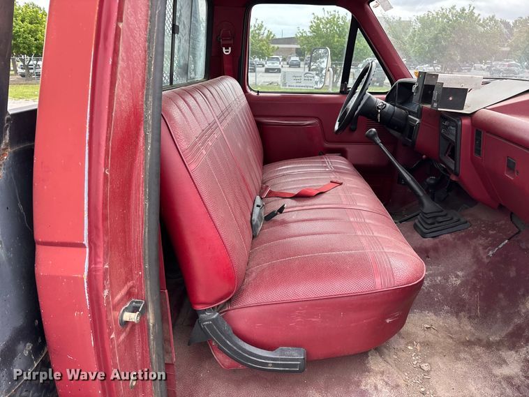 image for item FG0311 1988 Ford F350 flatbed truck