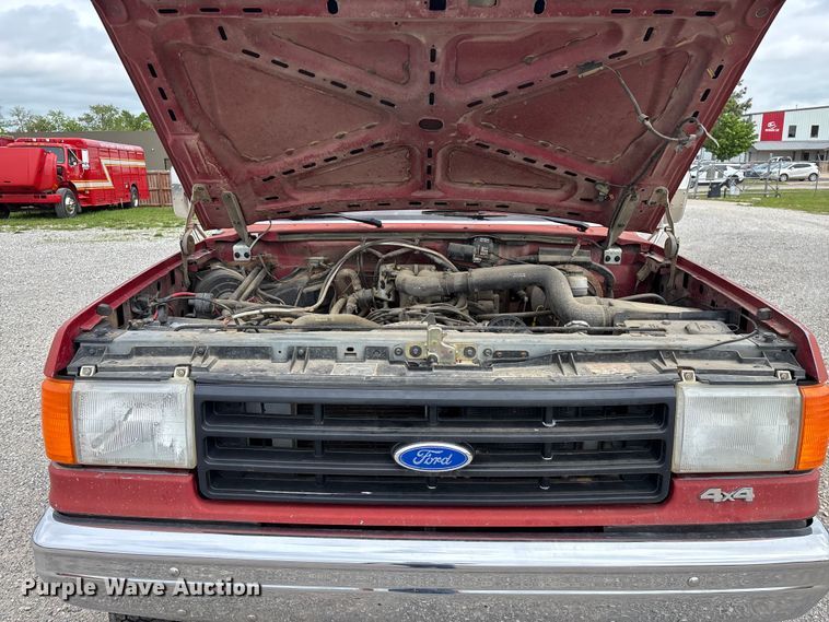 image for item FG0311 1988 Ford F350 flatbed truck