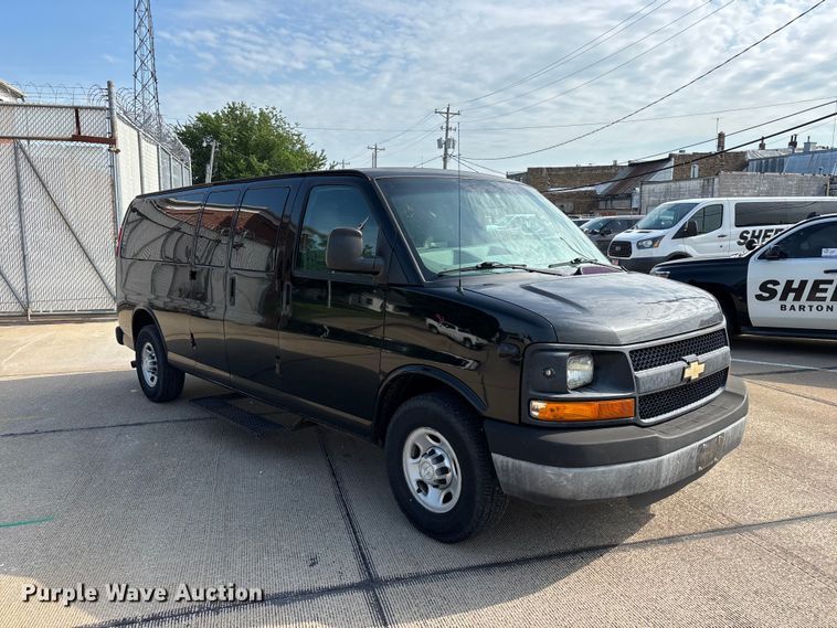 image for item FG0559 2016 Chevrolet Express 3500 prisoner transport van