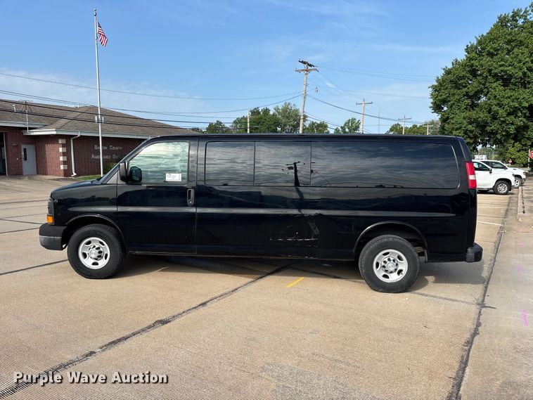 image for item FG0559 2016 Chevrolet Express 3500 prisoner transport van
