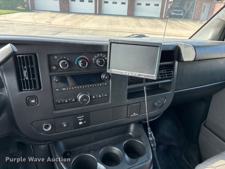 image for item FG0559 2016 Chevrolet Express 3500 prisoner transport van