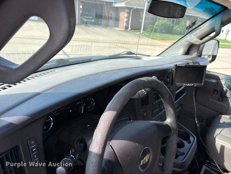 image for item FG0559 2016 Chevrolet Express 3500 prisoner transport van