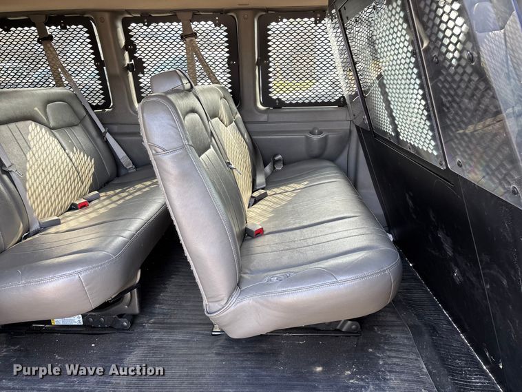 image for item FG0559 2016 Chevrolet Express 3500 prisoner transport van