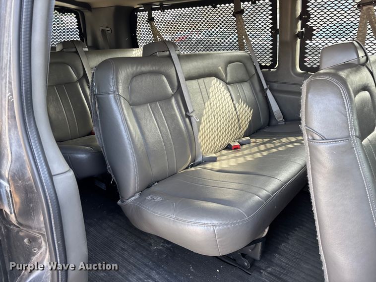 image for item FG0559 2016 Chevrolet Express 3500 prisoner transport van