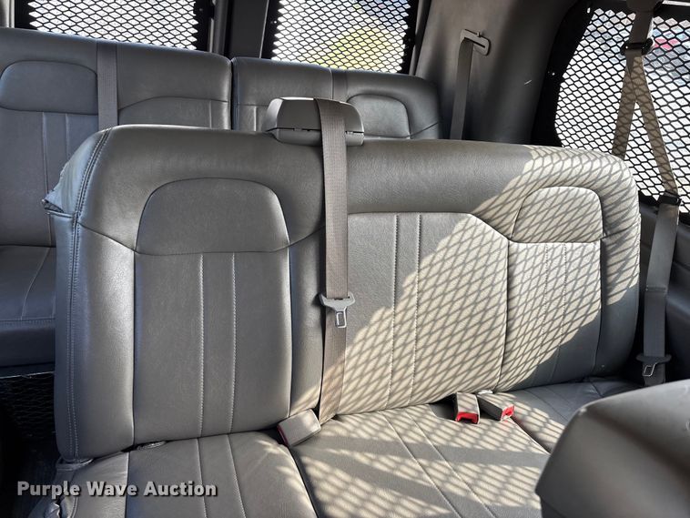 image for item FG0559 2016 Chevrolet Express 3500 prisoner transport van