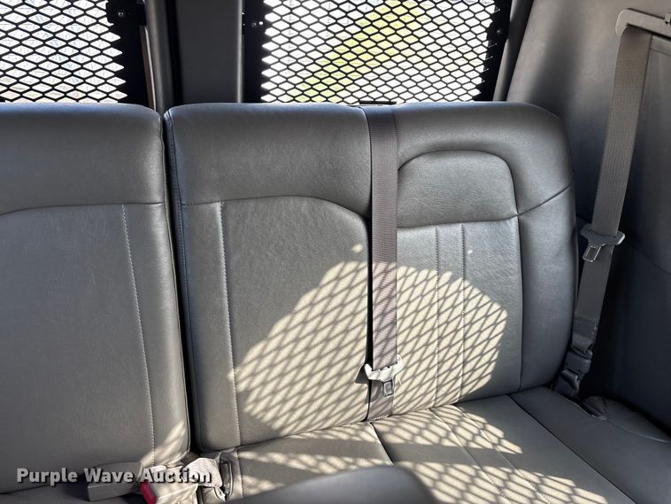 image for item FG0559 2016 Chevrolet Express 3500 prisoner transport van