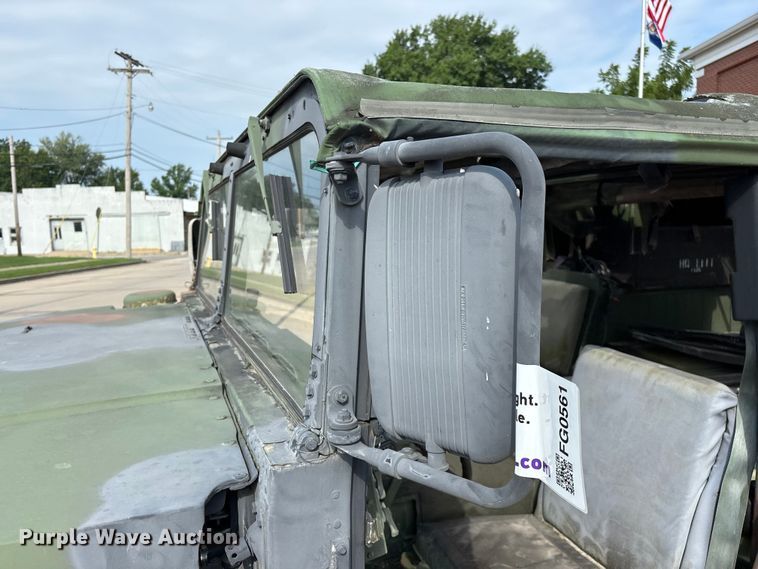 image for item FG0561 1991 AM General M998  HMMWV SUV