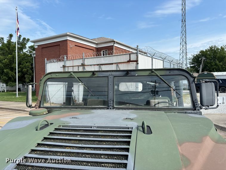 image for item FG0561 1991 AM General M998  HMMWV SUV