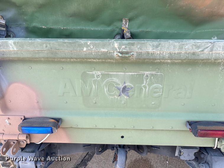 image for item FG0561 1991 AM General M998  HMMWV SUV