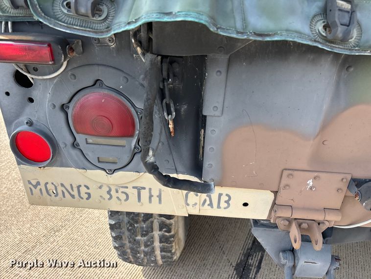 image for item FG0561 1991 AM General M998  HMMWV SUV