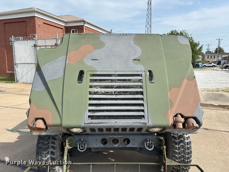 image for item FG0561 1991 AM General M998  HMMWV SUV