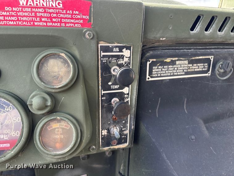 image for item FG0561 1991 AM General M998  HMMWV SUV