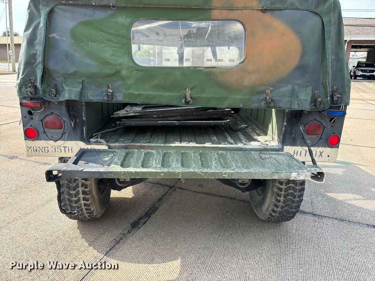 image for item FG0561 1991 AM General M998  HMMWV SUV