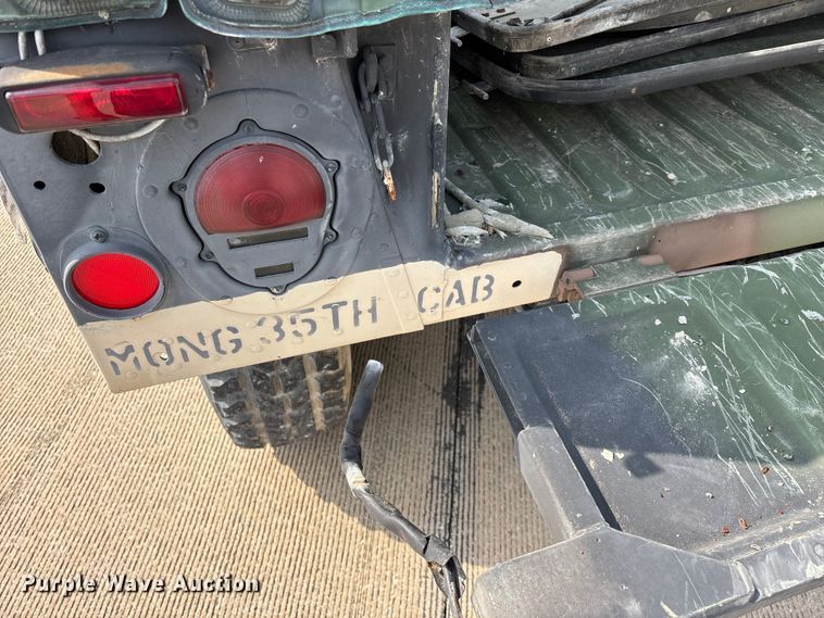 image for item FG0561 1991 AM General M998  HMMWV SUV