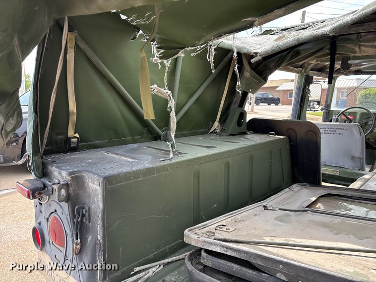image for item FG0561 1991 AM General M998  HMMWV SUV
