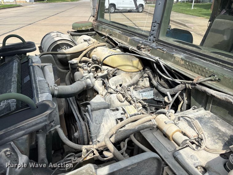 image for item FG0561 1991 AM General M998  HMMWV SUV