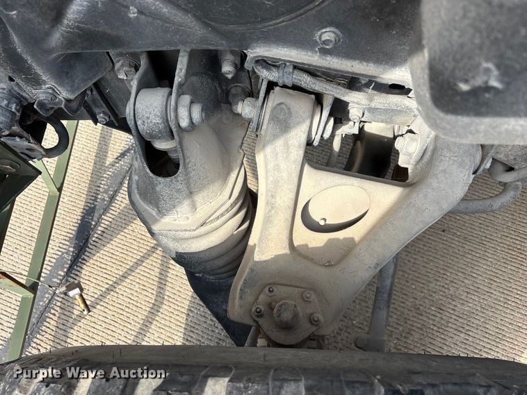 image for item FG0561 1991 AM General M998  HMMWV SUV