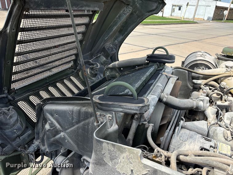 image for item FG0561 1991 AM General M998  HMMWV SUV