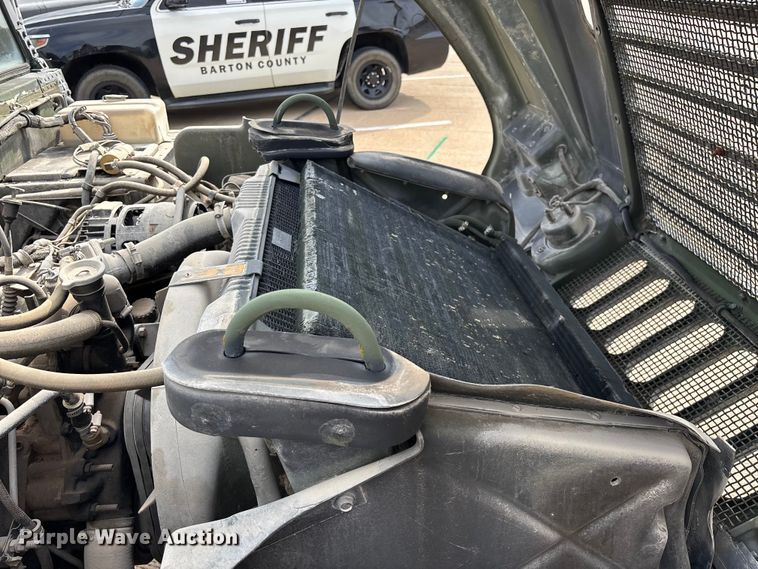 image for item FG0561 1991 AM General M998  HMMWV SUV