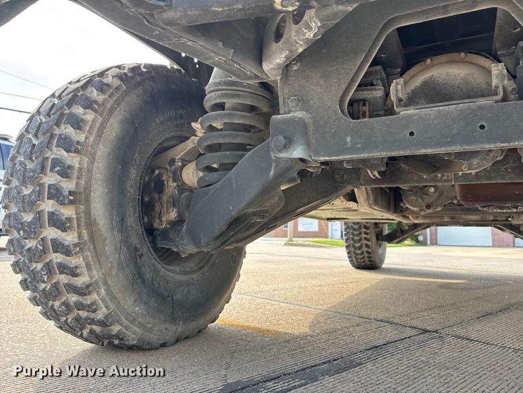 image for item FG0561 1991 AM General M998  HMMWV SUV