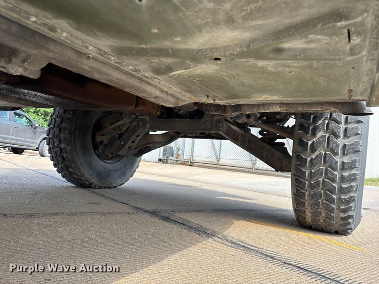 image for item FG0561 1991 AM General M998  HMMWV SUV