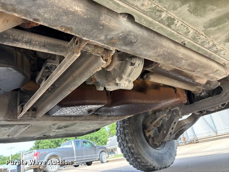 image for item FG0561 1991 AM General M998  HMMWV SUV