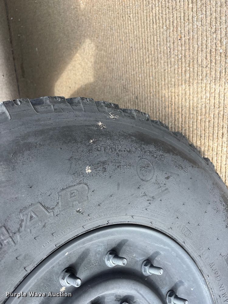 image for item FG0561 1991 AM General M998  HMMWV SUV