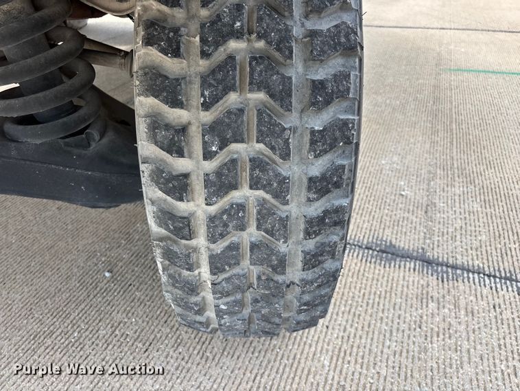 image for item FG0561 1991 AM General M998  HMMWV SUV