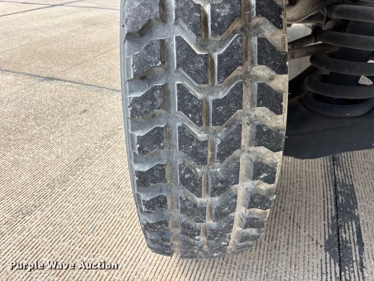image for item FG0561 1991 AM General M998  HMMWV SUV