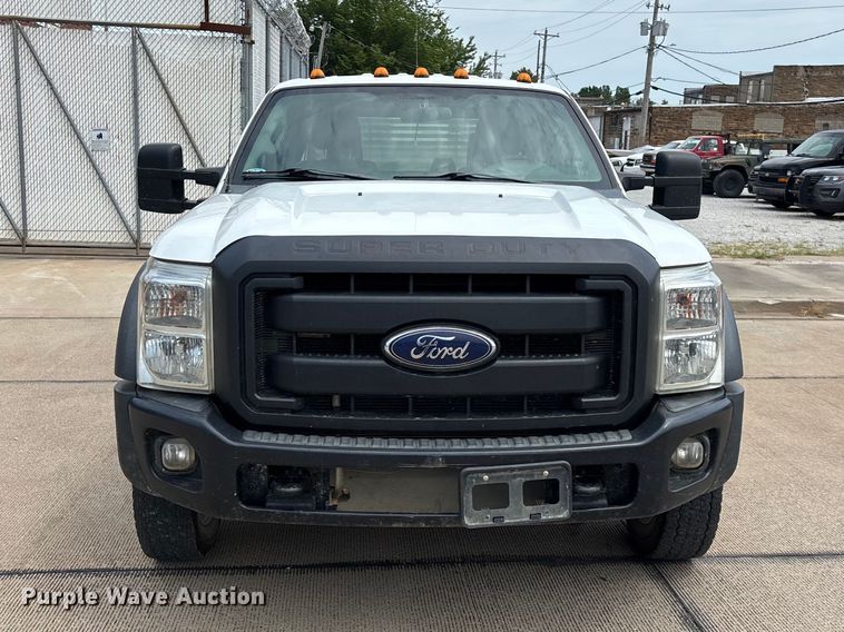 image for item FG0562 2016 Ford F450 Super Duty Crew Cab flatbed truck