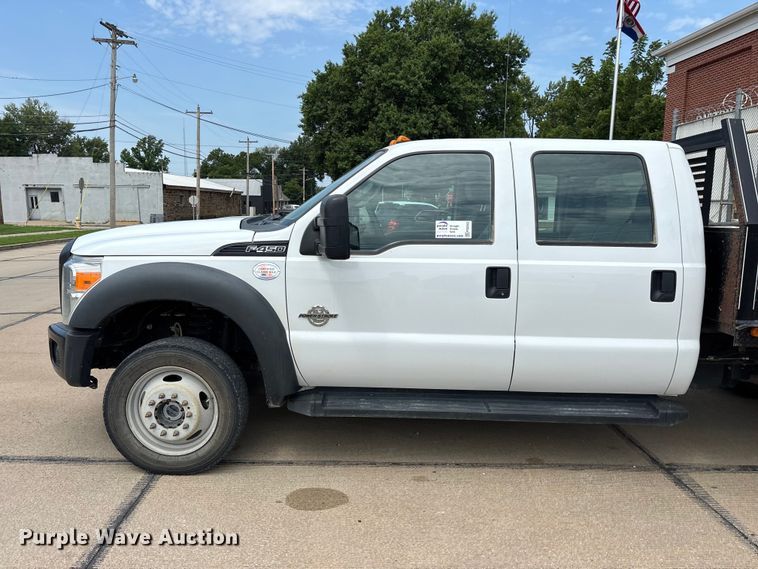 image for item FG0562 2016 Ford F450 Super Duty Crew Cab flatbed truck