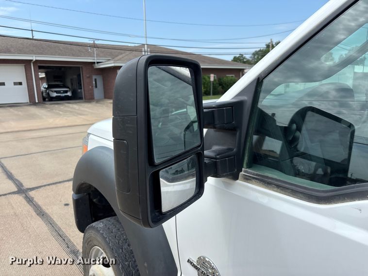 image for item FG0562 2016 Ford F450 Super Duty Crew Cab flatbed truck