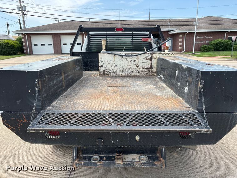 image for item FG0562 2016 Ford F450 Super Duty Crew Cab flatbed truck