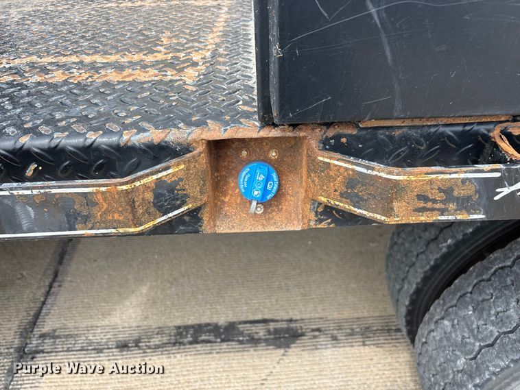 image for item FG0562 2016 Ford F450 Super Duty Crew Cab flatbed truck