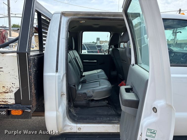 image for item FG0562 2016 Ford F450 Super Duty Crew Cab flatbed truck
